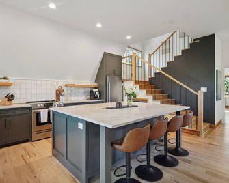 Canton Cabin Get A-way - Canton - Кухня