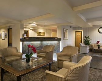 Baymont by Wyndham Seattle/Kirkland WA - Kirkland - Lobby