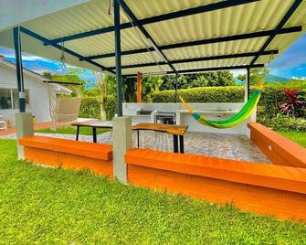 Beautiful Villa with 6Brd in Santagueda - Palestina - Patio