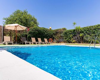 ibis Jerez de La Frontera - Jerez de la Frontera - Piscina