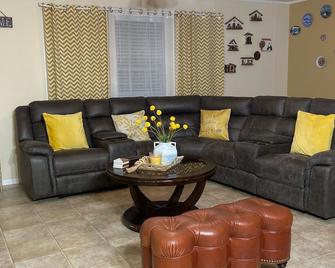 Encantadora Casa De Campo - Clewiston - Living room