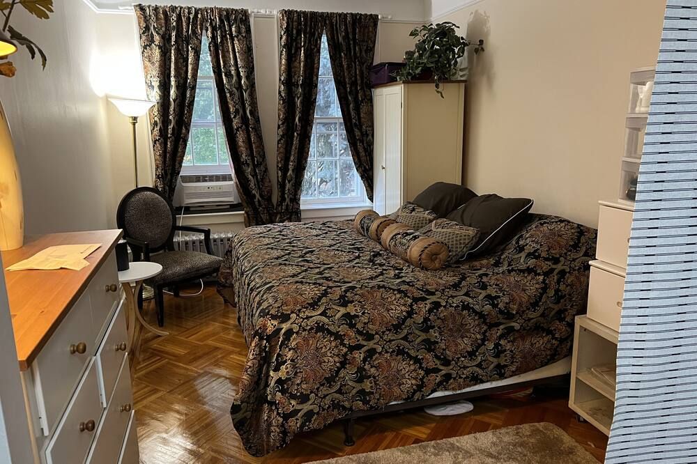 Private Apartment in Bay Ridge Brooklyn NY, with off street parking, near subway - Brooklyn - Chambre