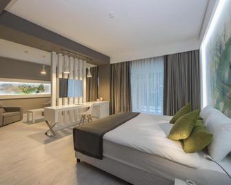 Grand Ring Hotel - Kemer - Schlafzimmer