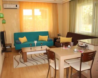 Apartments Anatolia - Antalya - Dining room
