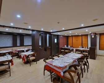 Capri Hotel (Adults Only) - Pathānkot - Restaurant