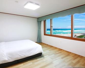 Yangyang Beach Condo - Yangyang - Slaapkamer