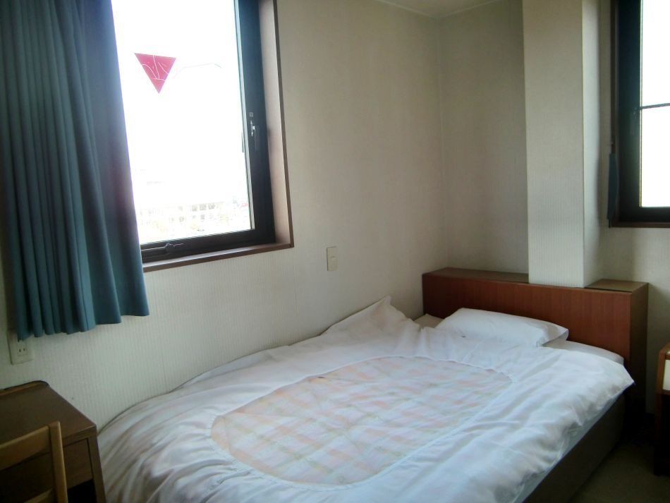 Business Hotel Rupinasu - Takamatsu - Bedroom
