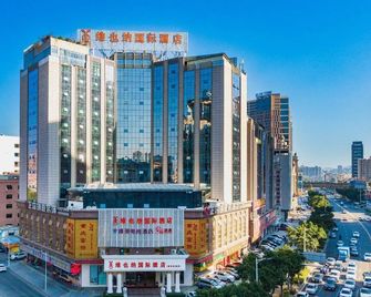 Vienna International Hotel Huizhou South Railway Station - Huizhou - Building