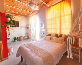 Central Studio with Fast WiFi & Beach Steps Away - Lo de Marcos - Bedroom