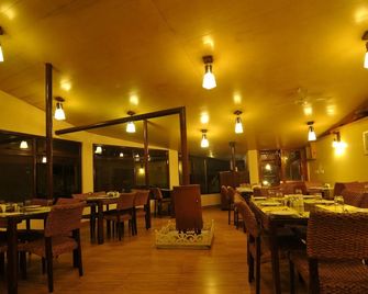 Club Mahindra Mussoorie - Mussoorie - Restaurante
