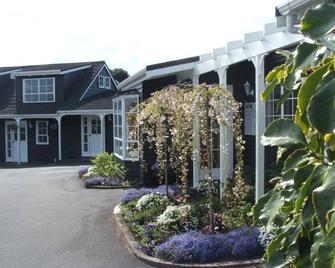 Cottage Mews Motel - טאופו - בניין