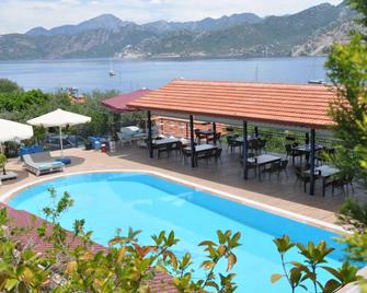 Lacivert Boutique Hotel - Selimiye - Pool