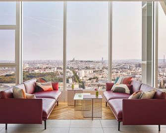 H4 Wyndham Paris Pleyel - Saint-Denis - Bar