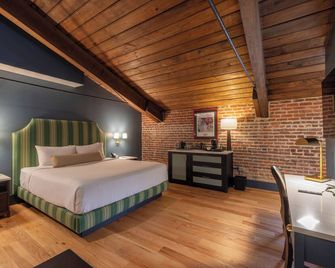 The Laurel Hotel - Danville