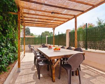 Villa Lirica - El Arenal - Patio
