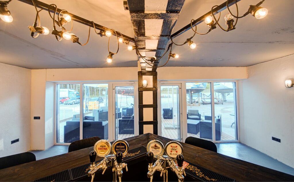 Smiltynes Jachtklubas - קלאיפדה - לובי