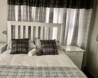 1 bed apartment in Mount Pleasant Heights - 2014 - Harare