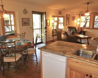 Charming Prescott Vacation Rental for Weekend Getaways - Prescott - Comedor