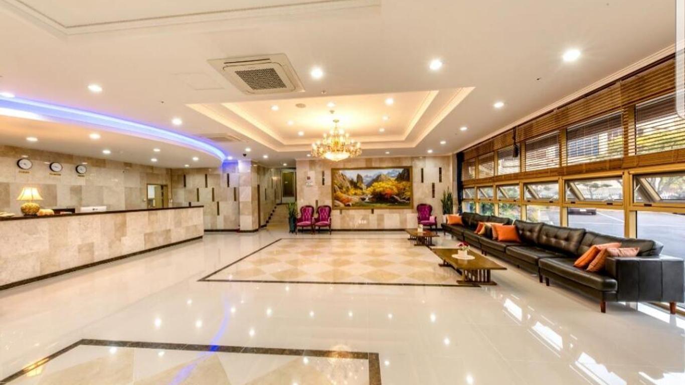 Jeju Pearly Hotel