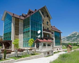 Hotel Monte Rosa - Cetinje - Edificio