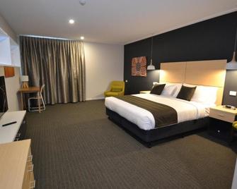 The Astor Suites - Goulburn - Bedroom