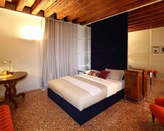 Le Andrianelle - Malo - Bedroom