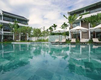 Senvila Boutique Resort & Spa - Hoi An - Piscina