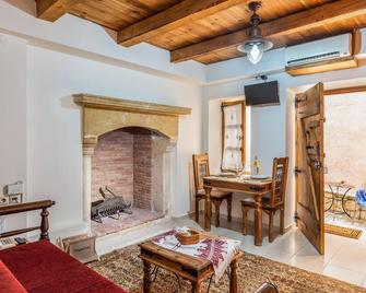 Petronikolis Traditional House - Archanes - Soggiorno