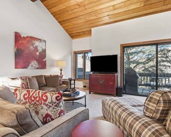 Ridgepoint Townhomes by East West Hospitality - Avon - Sala de estar