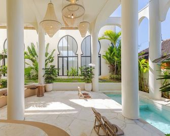 Djati Retreat & Yoga Lounge by Pertama Stay - Kuta - Lobby