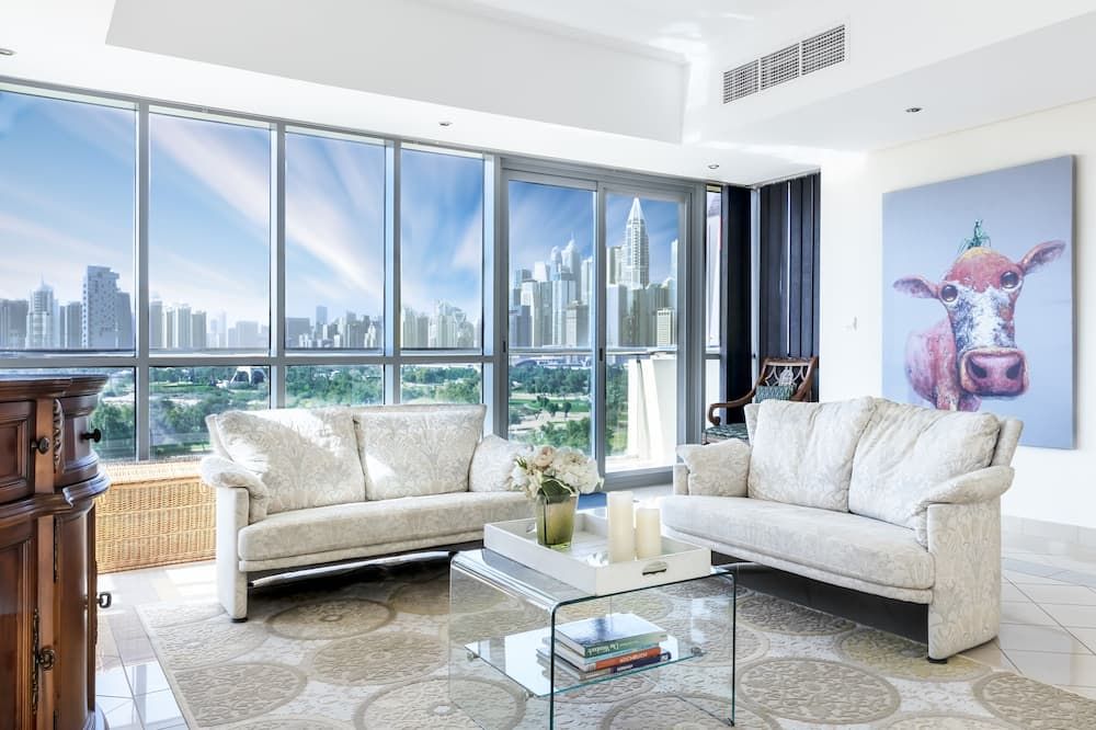 Xanadubai Golf Tower - Your Home Away From Home - Dubai - Sala