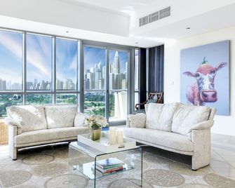 Xanadubai Golf Tower - Your Home Away From Home - Dubai - Sala