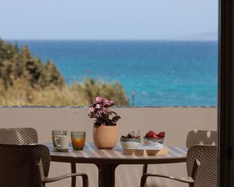 9 Muses Naxos Beach Hotel - Kastraki - Balkon