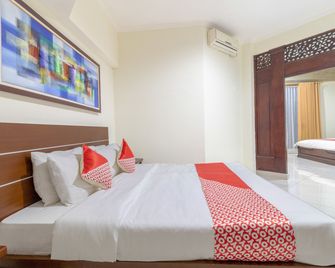 Flagship 2688 Guntur Hotel - Sukawati - Slaapkamer
