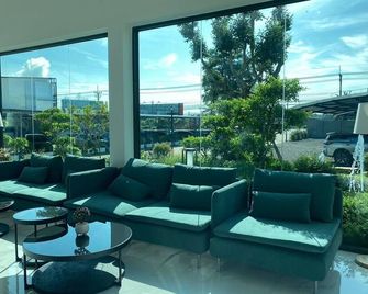 Tree Airport Hotel Hatyai - Hat Yai - Balcony