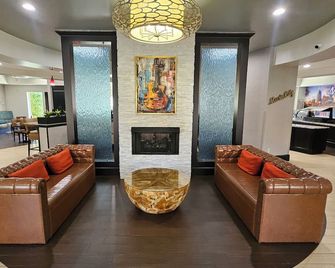 Club Hotel Nashville Inn & Suites - Nashville - Resepsjon