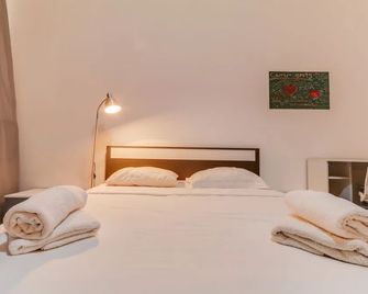 Studio for 2 people Near Bograshov Beach - Tel Aviv