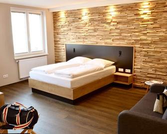 هوتل فايف - نورمبرغ - غرفة نوم