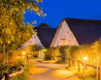 Puy du Fou France - Hotel les Iles de Clovis - Les Epesses - Building