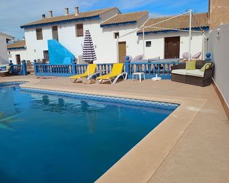 El Oasis Morado - Lorca - Zwembad