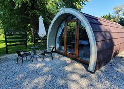 Priory Glamping Pods and Guest accommodation - Killarney - Patio