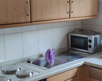 Living on the sunny hill above Neuwied - Neuwied - Phòng bếp