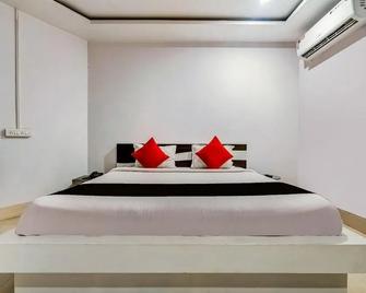 Utsav Hotels and Banquets Bolpur - Bolpur - Bedroom