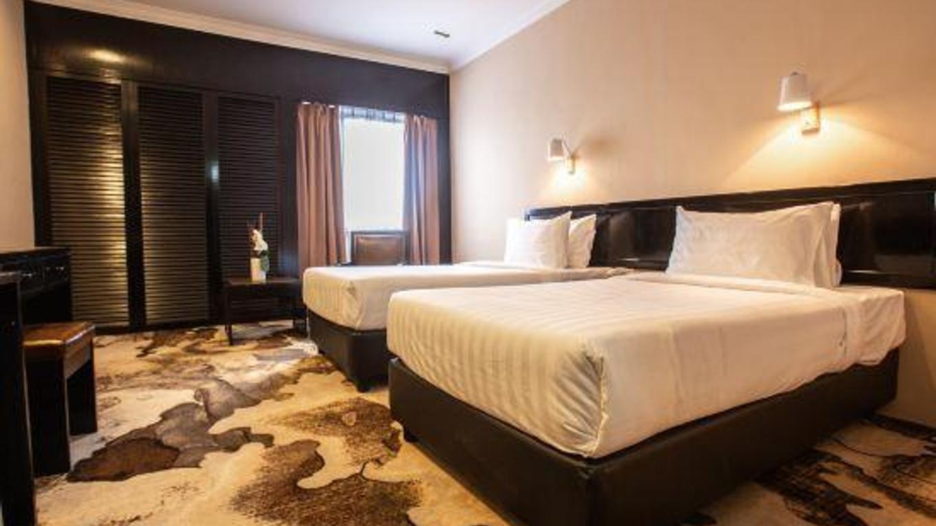Tun Fatimah Riverside Hotel