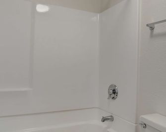 Motel 6-Chicopee, Ma - Springfield - Chicopee