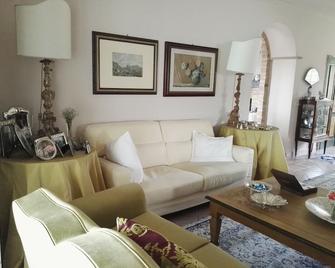 Villarondanella - Fermo