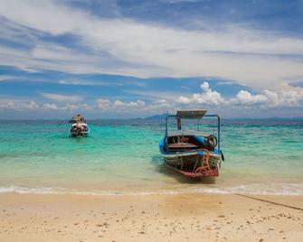 The Cove Phi Phi - Phi Phi -saaret - Ranta