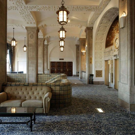 Lobby view of Hotel New Grand