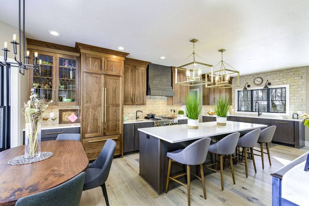 Luxurious Newly Renovated 4 Bedroom Home Near Elkhart Lake, Green Bay & Kohler - Plymouth - Jídelna