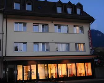 Hotel Du Quai - Villeneuve VD - Gebäude